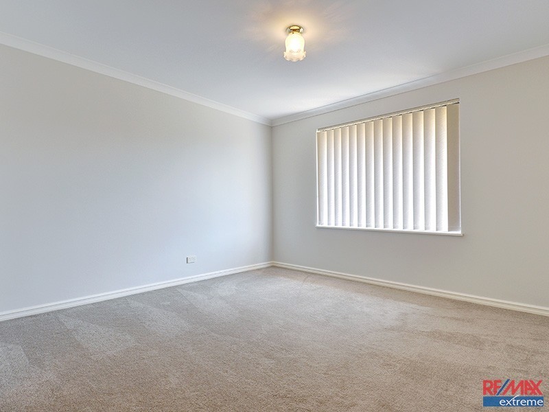 5 Indiana Way, Hocking WA 6065