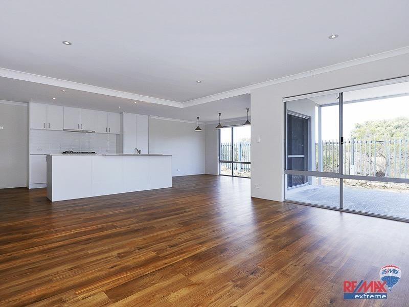 12 Monclair Pass, Currambine WA 6028