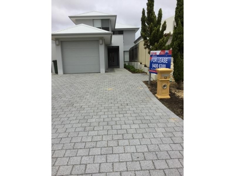 12 Monclair Pass, Currambine WA 6028