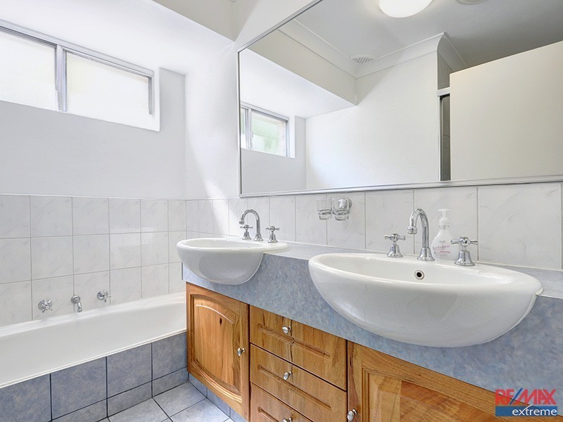 20 Sailfish Close, Beldon WA 6027