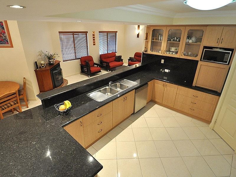 57 Kentucky Blvd, Hocking WA 6065