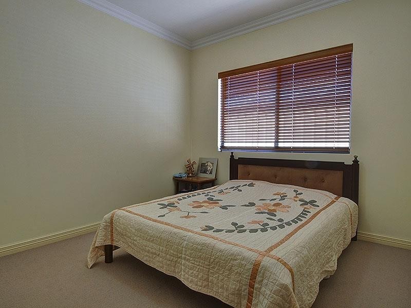 57 Kentucky Blvd, Hocking WA 6065