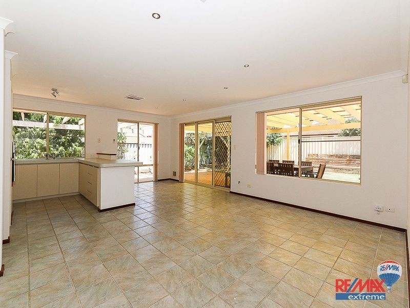 24 Wakefield Mews, Quinns Rocks WA 6030