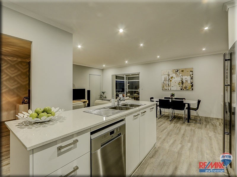 8 Minoan Way, Alkimos WA 6038