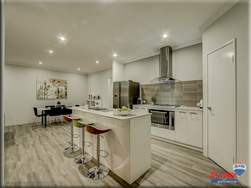 8 Minoan Way, Alkimos WA 6038