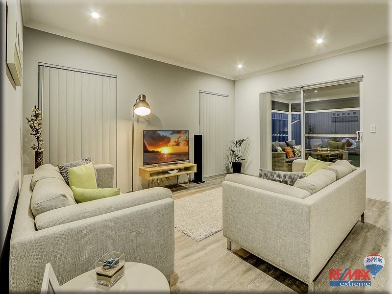 8 Minoan Way, Alkimos WA 6038