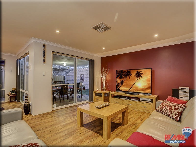 34 Amersham Crescent, Butler WA 6036