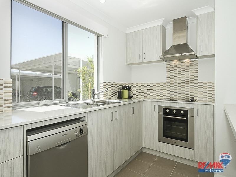 25/2 Royston Link, Butler WA 6036