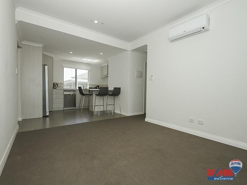 25/2 Royston Link, Butler WA 6036