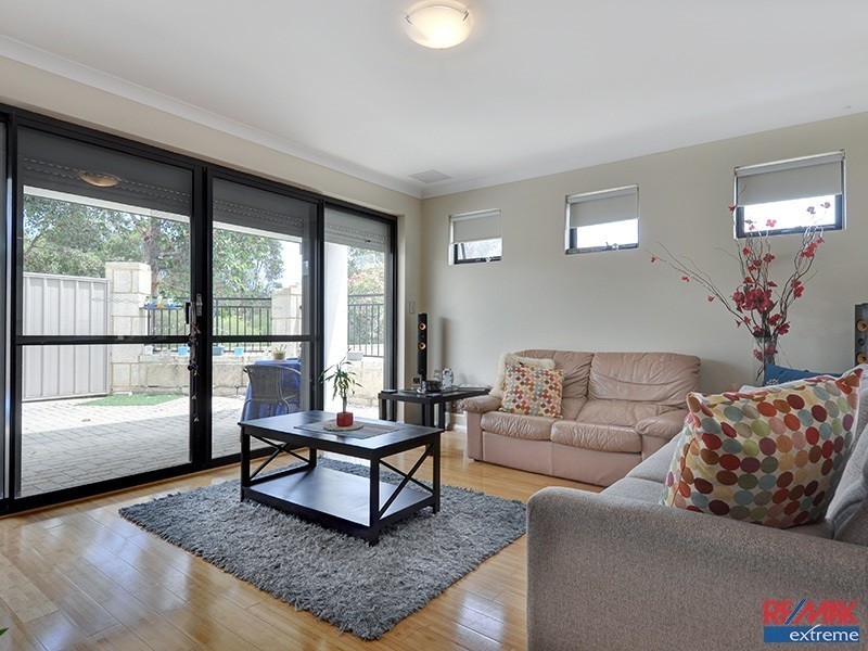 20/15 Crosthwait Circle, Tapping WA 6065
