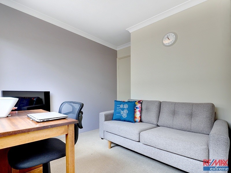 20/15 Crosthwait Circle, Tapping WA 6065
