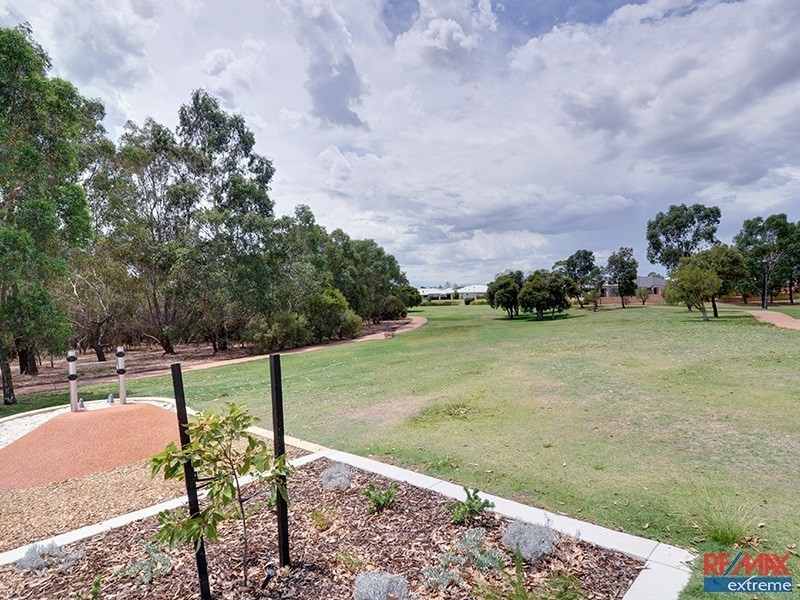 20/15 Crosthwait Circle, Tapping WA 6065