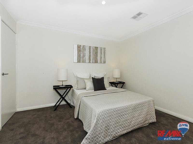 2/50 Toledo Drive, Hocking WA 6065