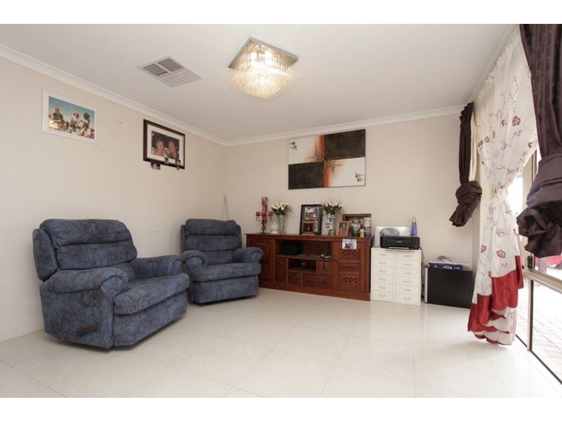 43 Crabtree Street, Alexander Heights WA 6064