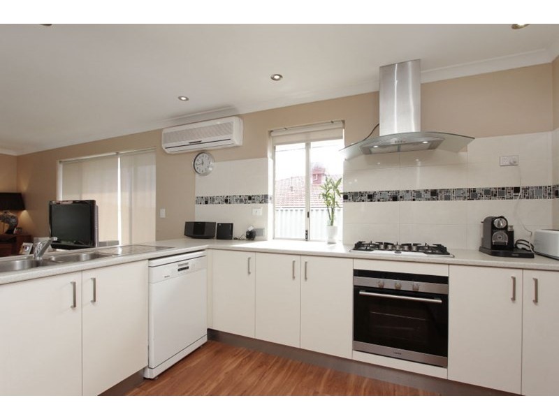 43 Crabtree Street, Alexander Heights WA 6064