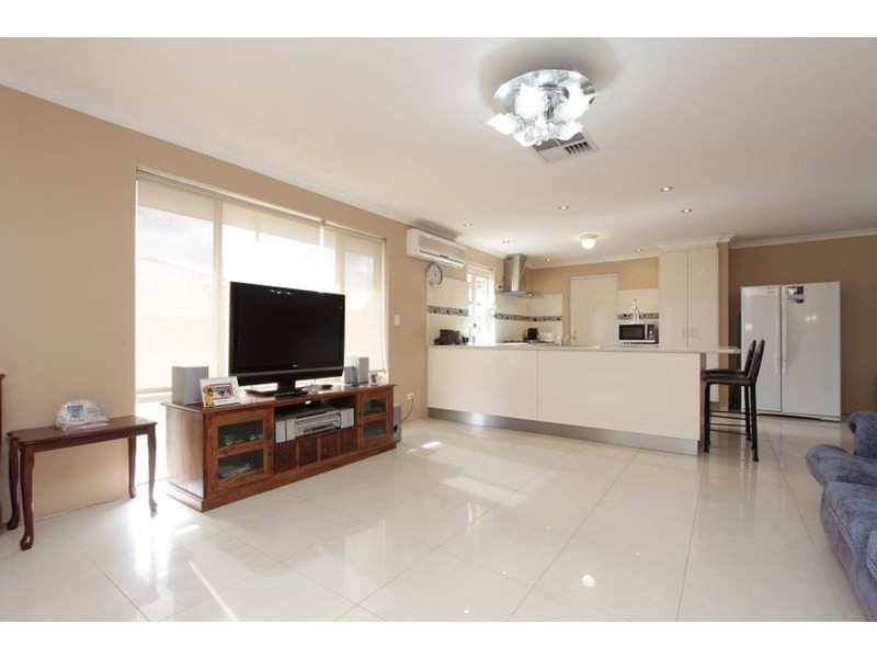 43 Crabtree Street, Alexander Heights WA 6064