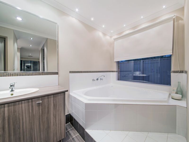 2 Impington Road, Butler WA 6036