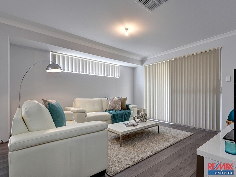 33 Eastwall Parkway, Butler WA 6036