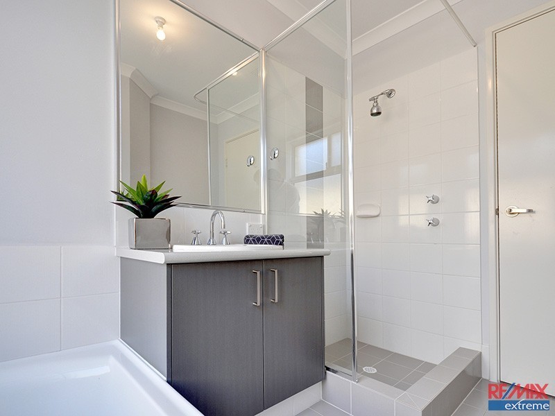 33 Eastwall Parkway, Butler WA 6036