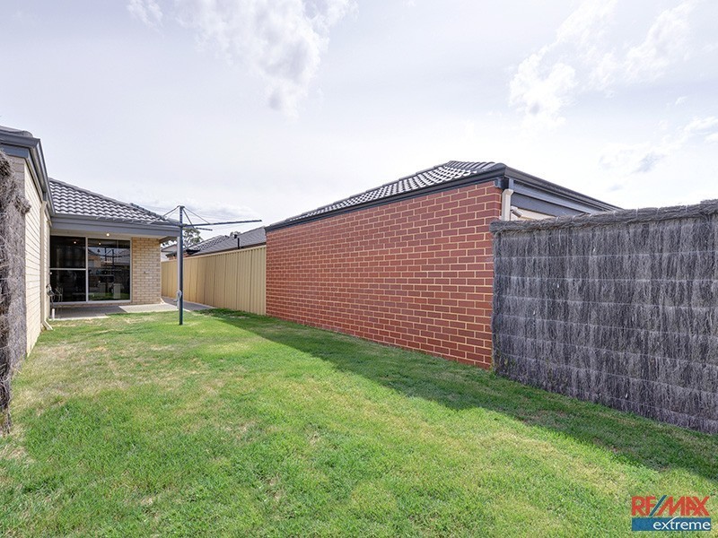 33 Eastwall Parkway, Butler WA 6036