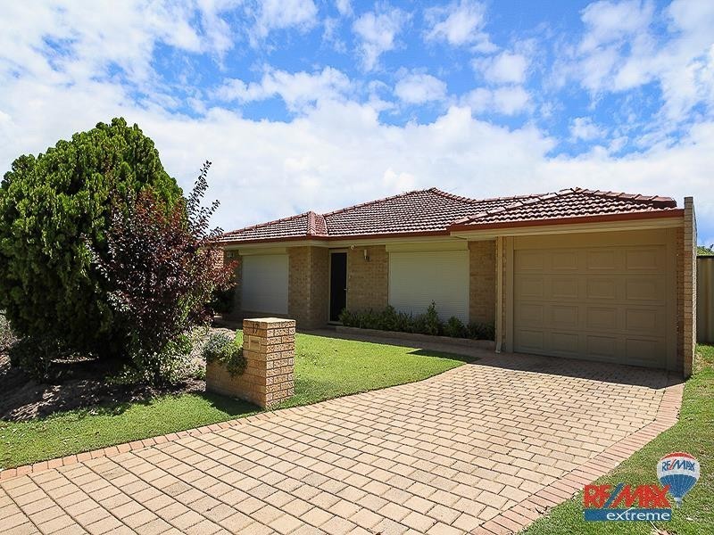 17 Fernwood Square, Padbury WA 6025