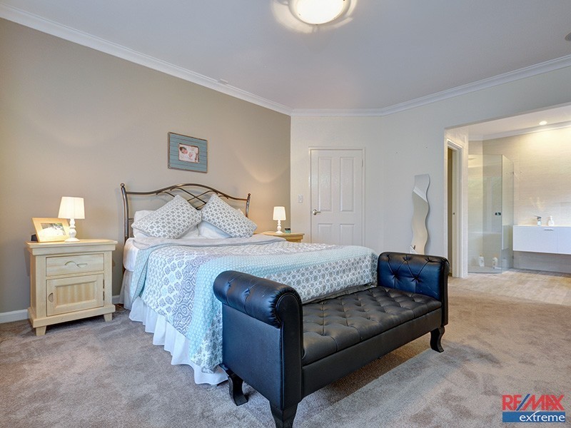 16 Delgado Parade, Iluka WA 6028