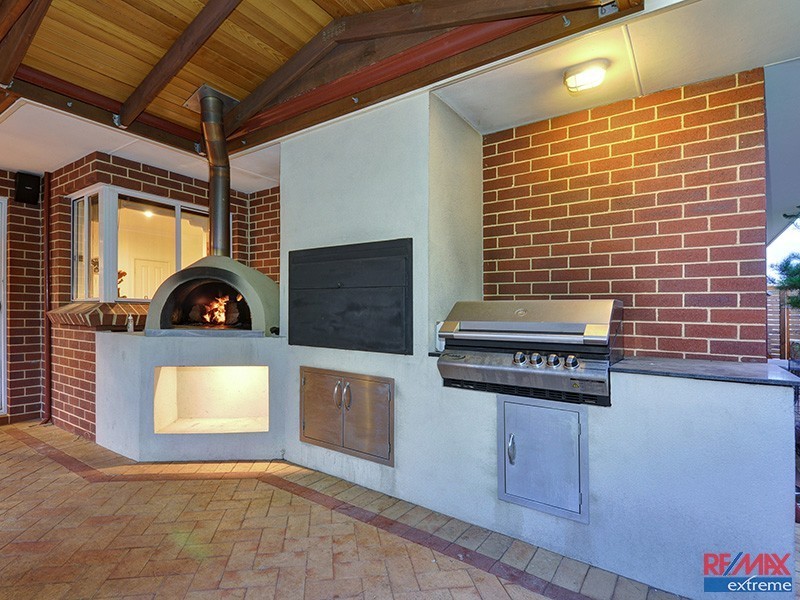 16 Delgado Parade, Iluka WA 6028