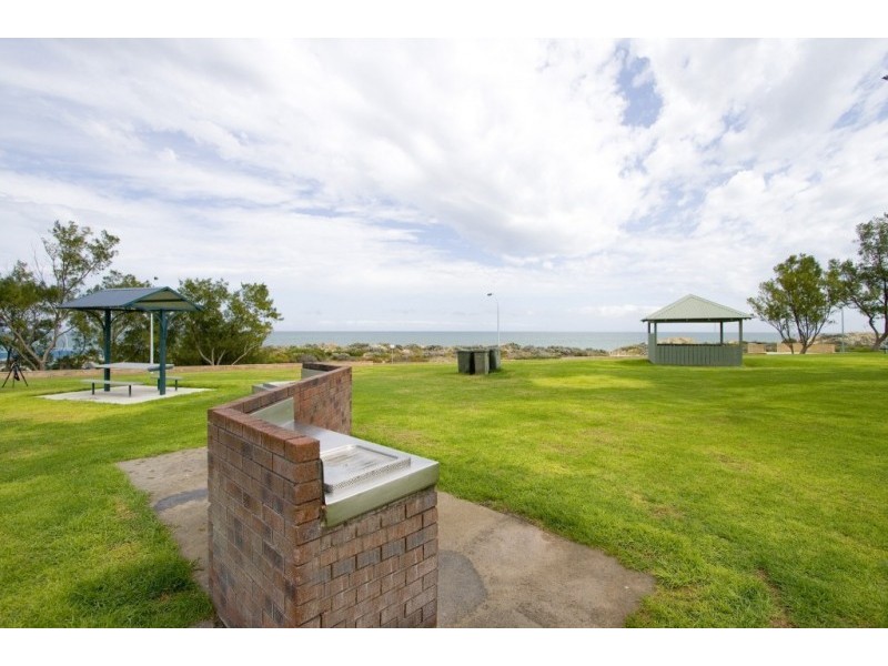 62 Dampier Avenue, Mullaloo WA 6027