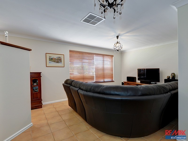 10 Carrick Way, Kinross WA 6028