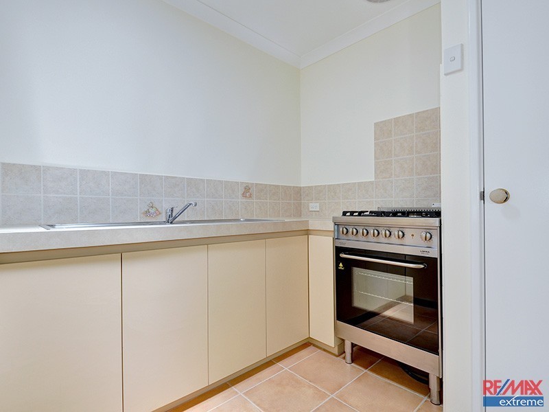 2 Stow Lane, Kinross WA 6028