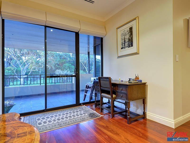 34 Axbridge Street, Karrinyup WA 6018