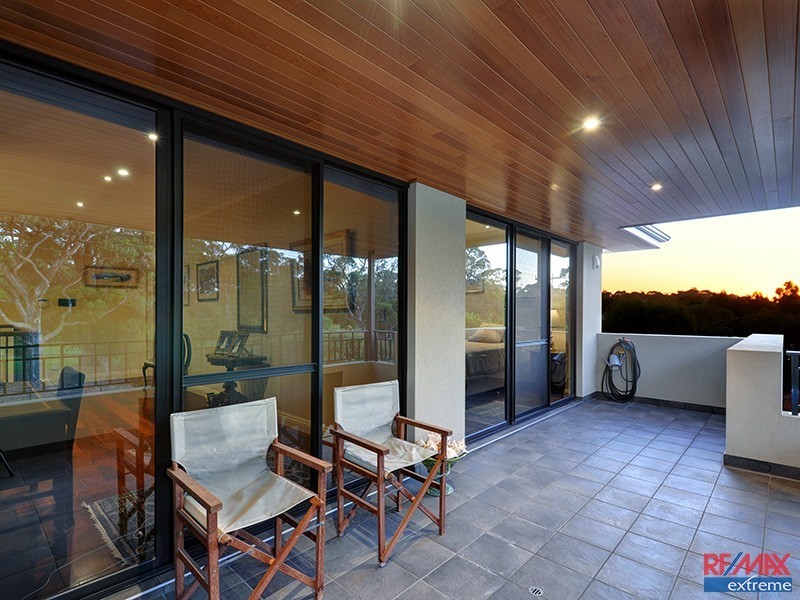 34 Axbridge Street, Karrinyup WA 6018