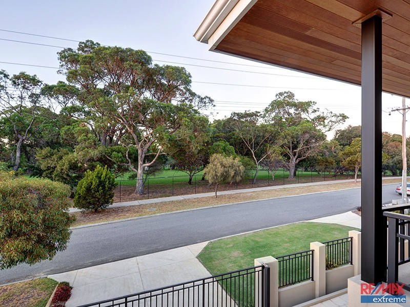 34 Axbridge Street, Karrinyup WA 6018
