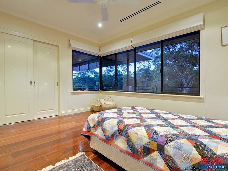 34 Axbridge Street, Karrinyup WA 6018
