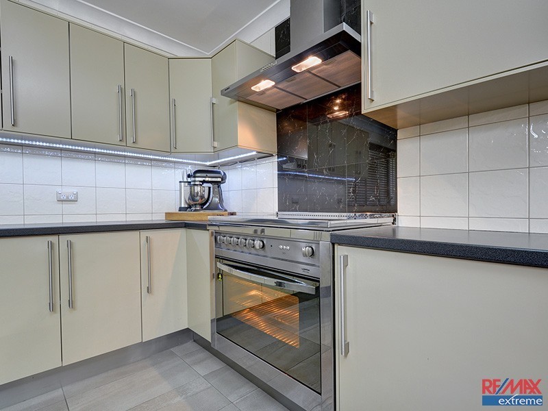 33 Beenong Street, Wanneroo WA 6065