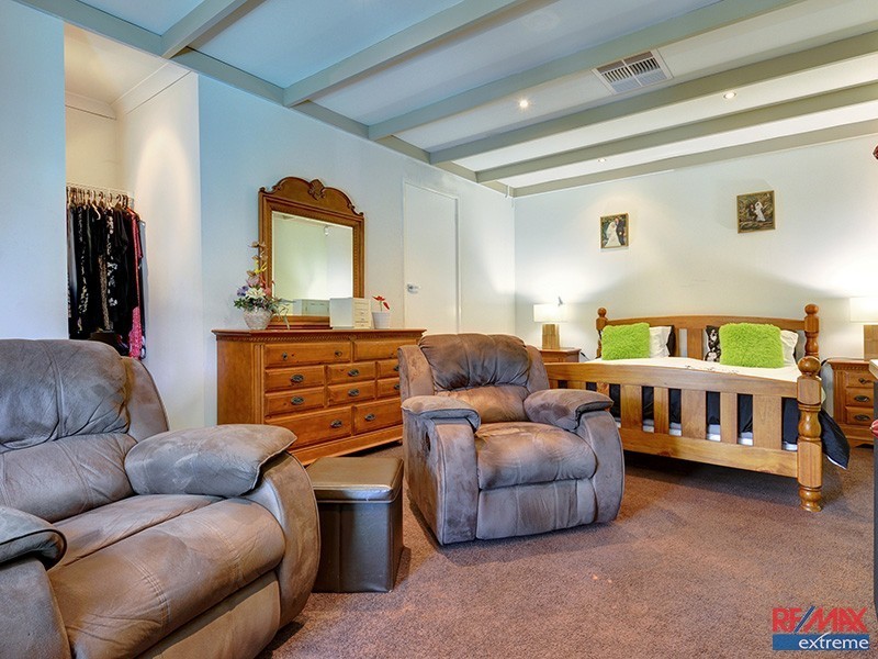 33 Beenong Street, Wanneroo WA 6065