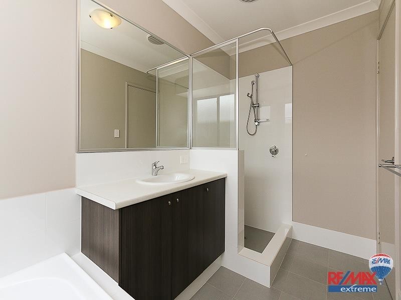 5 Zenith Way, Alkimos WA 6038