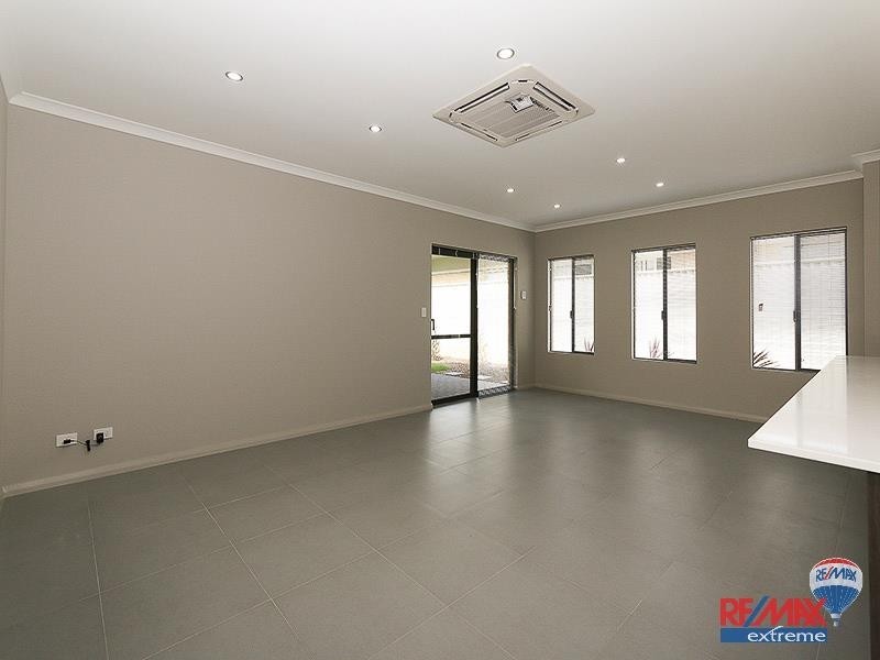 5 Zenith Way, Alkimos WA 6038