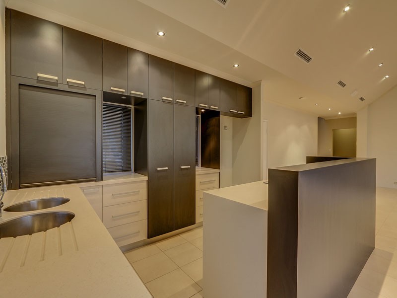 73 Lindsay Beach Blvd, Yanchep WA 6035