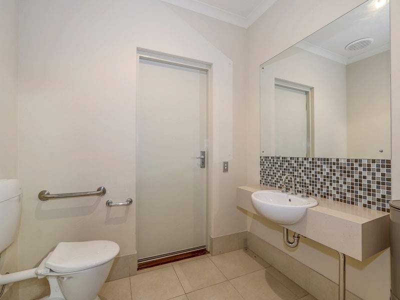 73 Lindsay Beach Blvd, Yanchep WA 6035