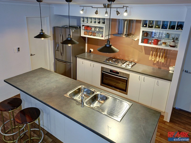 22 Chucklebud Street, Banksia Grove WA 6031