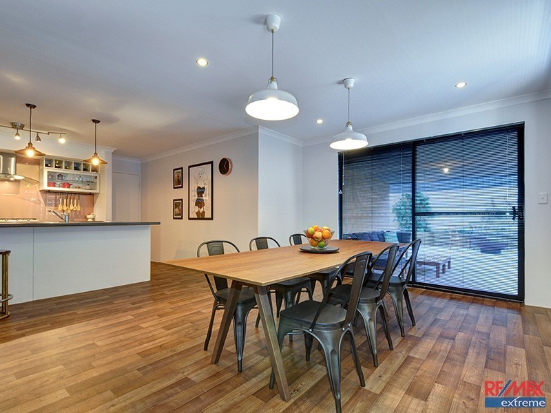 22 Chucklebud Street, Banksia Grove WA 6031