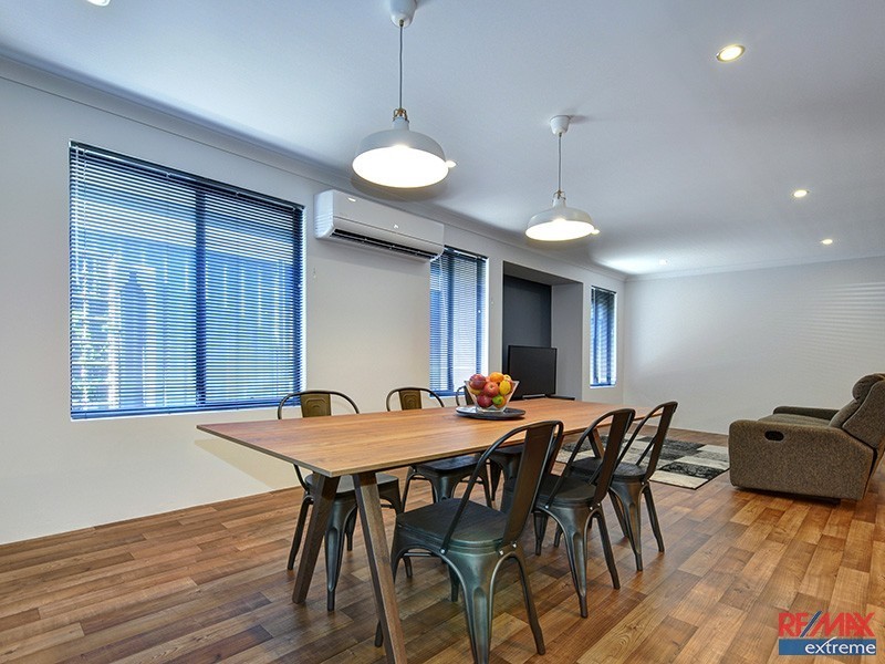 22 Chucklebud Street, Banksia Grove WA 6031