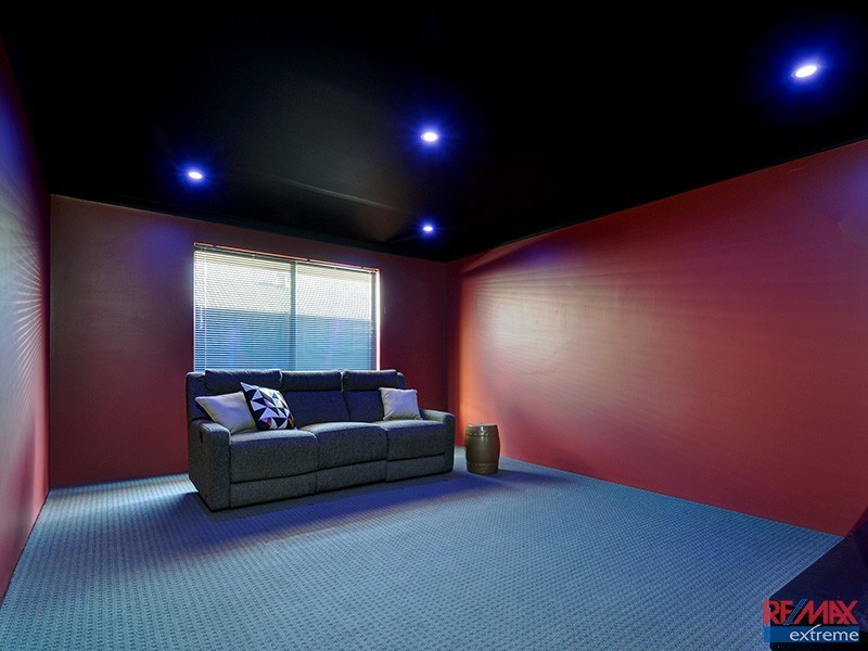 22 Chucklebud Street, Banksia Grove WA 6031