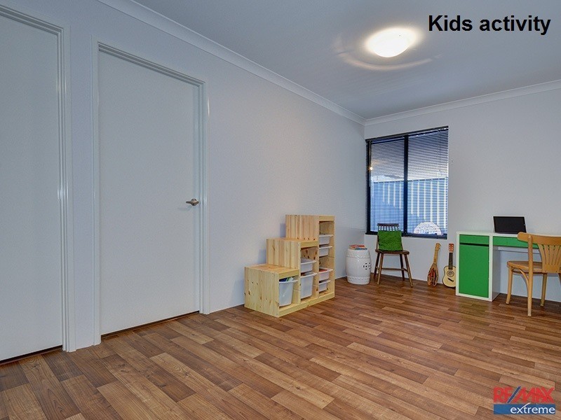 22 Chucklebud Street, Banksia Grove WA 6031