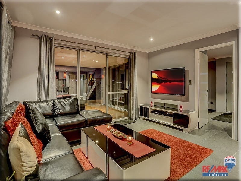 7 Comito Bend, Alkimos WA 6038