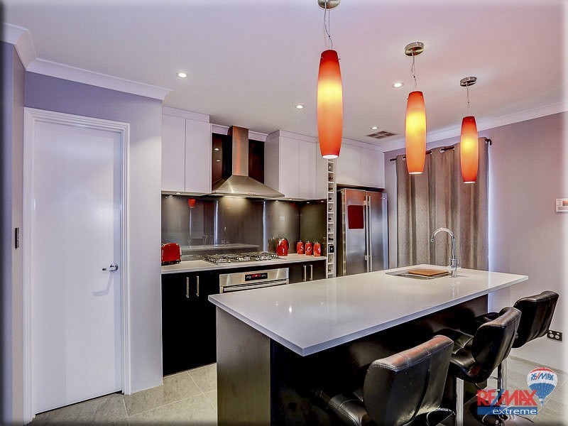 7 Comito Bend, Alkimos WA 6038