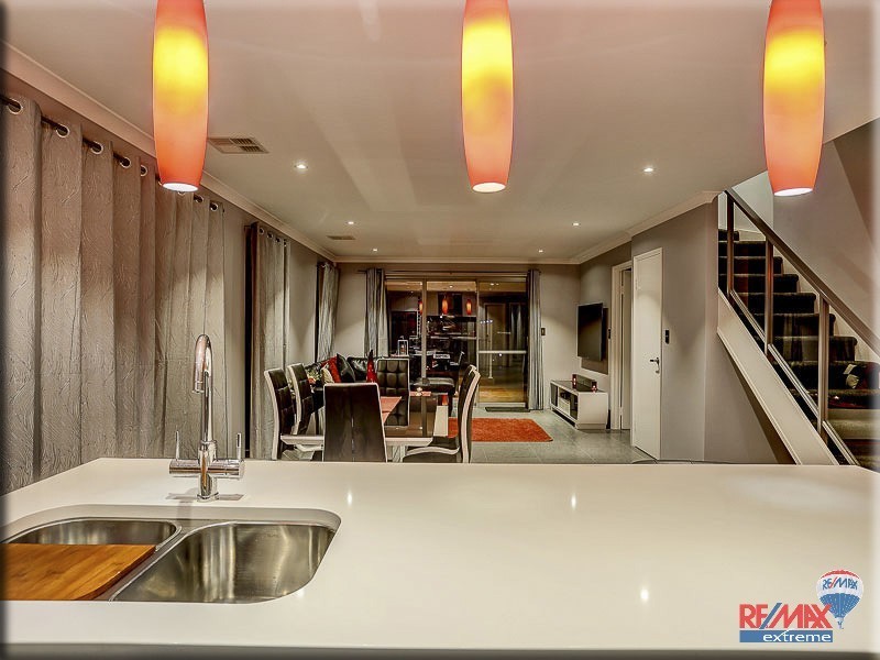 7 Comito Bend, Alkimos WA 6038