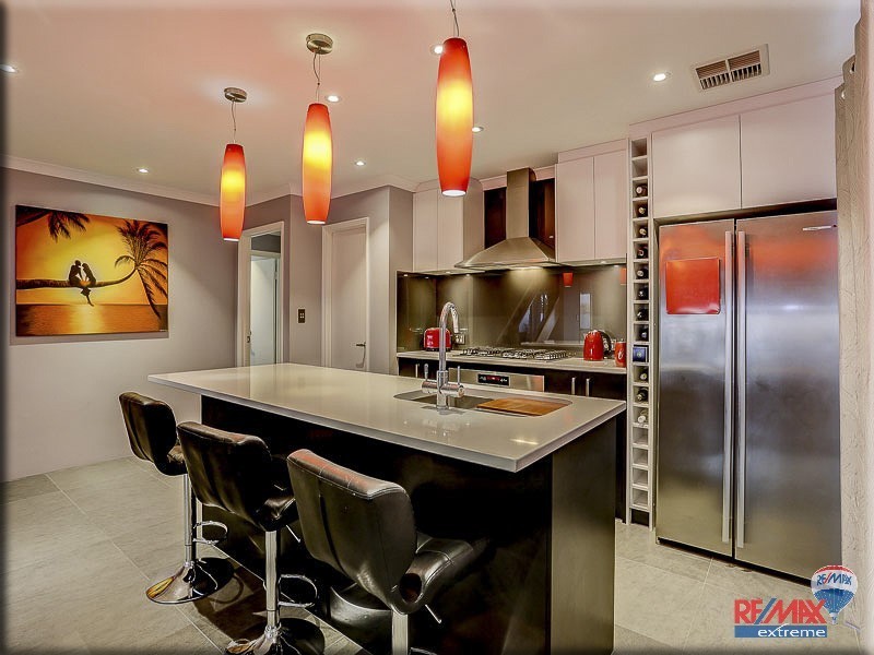 7 Comito Bend, Alkimos WA 6038