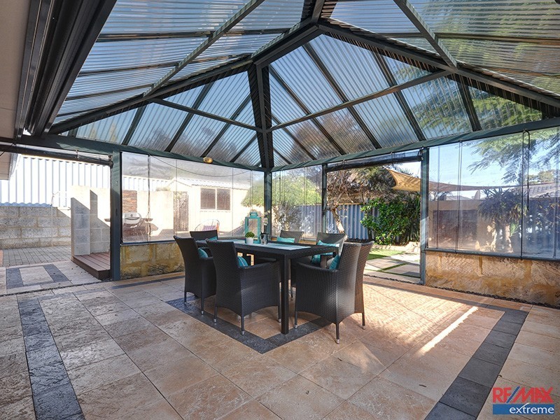 86 Willespie Drive, Pearsall WA 6065